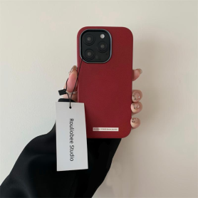 Coque souple iPhone simili cuir rouge minimaliste Lovely Power – Protection élégante et fonctionnelle